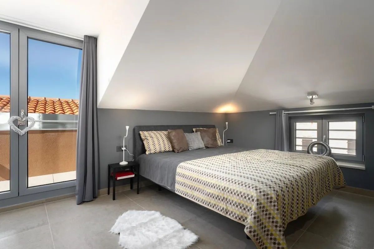 Apartman Studio Maestral